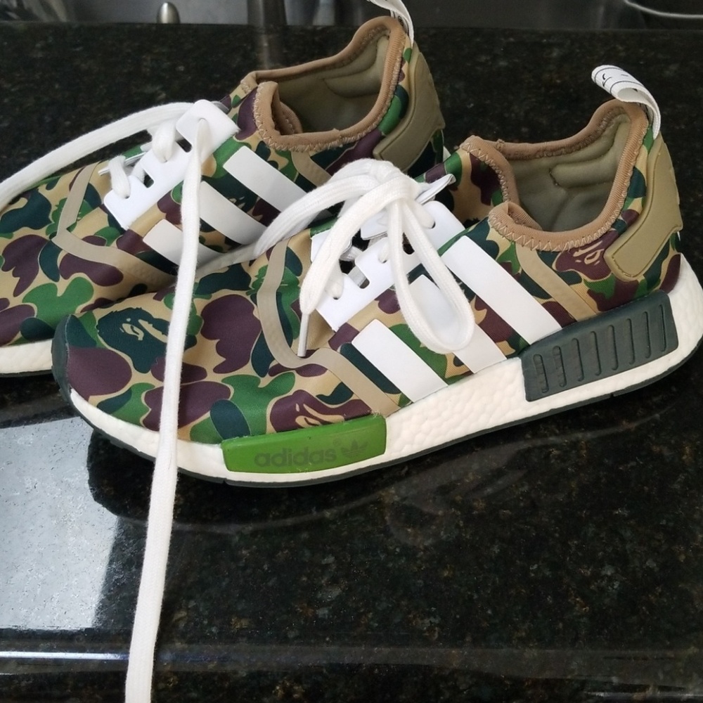 Shoes - Picture 2 of 4